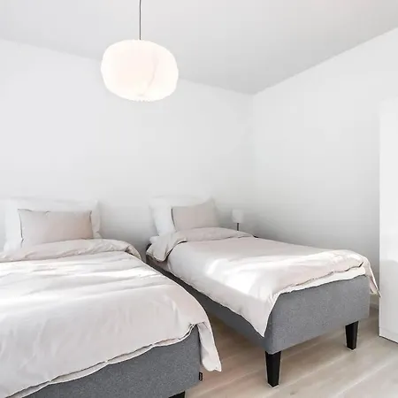 Daire Cosy Flat With Good Transport Connections And Free Parking Vantaa