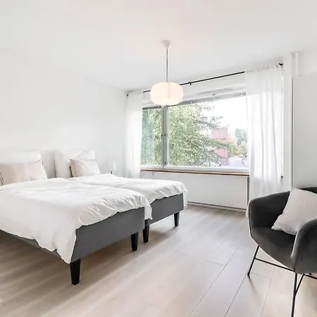 Cosy Flat With Good Transport Connections And Free Parking