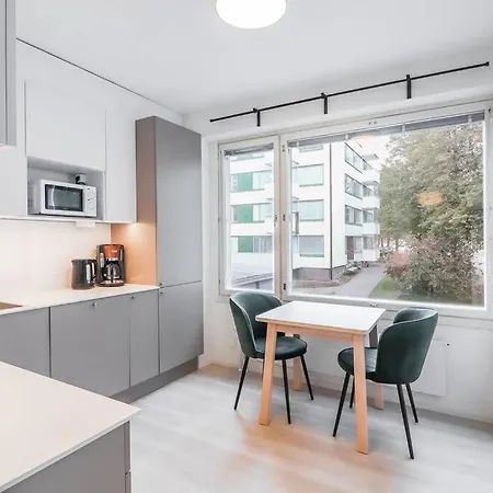 Cosy Flat With Good Transport Connections And Free Parking Vantaa