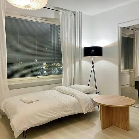 Cosy Flat With Good Transport Connections And Free Parking * Vantaa